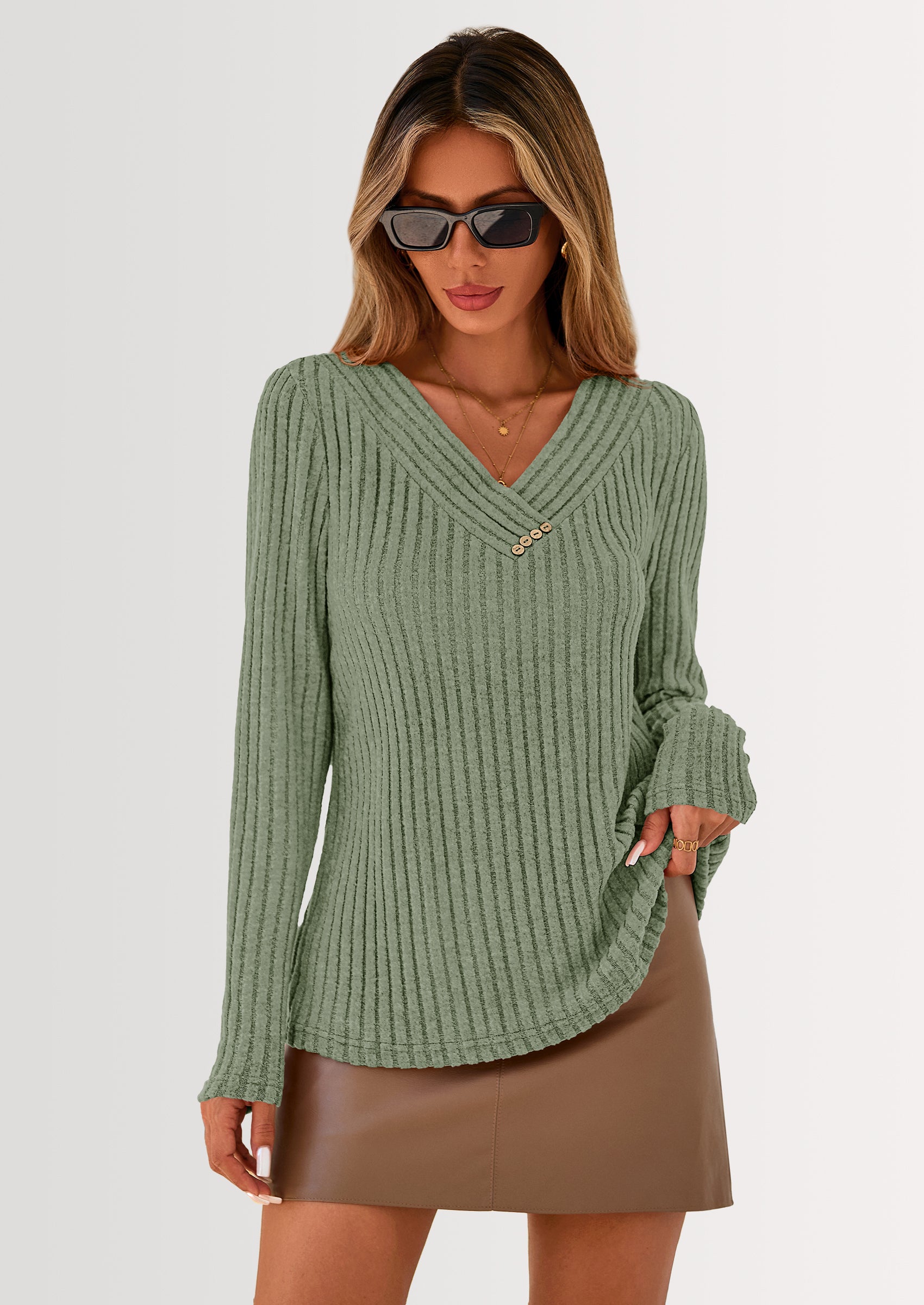 PRETTYGARDEN Women's Long Sleeve Shirts Fall Fashion Clothes Casual Ribbed V Neck Loose Tunic Tops Lightweight Sweaters