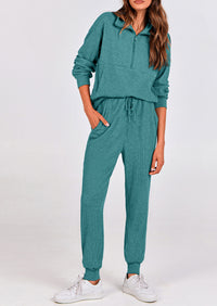 Two piece long sleeved half zip pullover sweatshirt, sports pants, casual set
