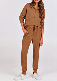 Two piece long sleeved half zip pullover sweatshirt, sports pants, casual set