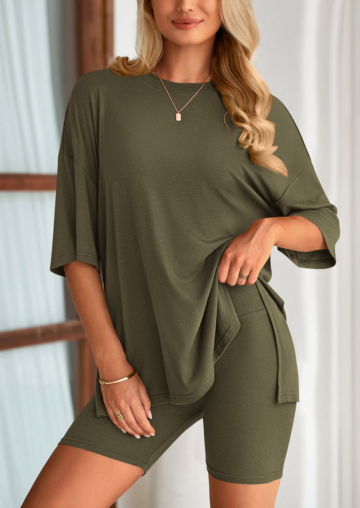 Casual Short Sleeved Round Neck Top Paired With Shorts Two-Piece Set