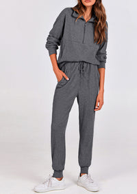 Two piece long sleeved half zip pullover sweatshirt, sports pants, casual set