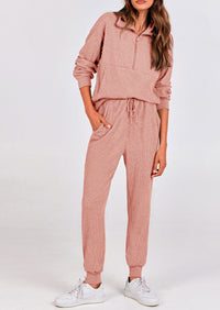 Two piece long sleeved half zip pullover sweatshirt, sports pants, casual set