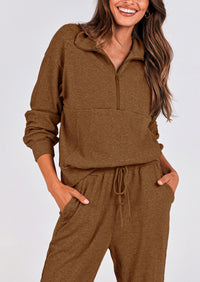 Two piece long sleeved half zip pullover sweatshirt, sports pants, casual set