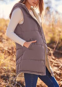PRETTYGARDEN Womens Fall Reversible Vests Sleeveless Fleece Jacket Zip Up Hoodie Pockets Long Warm Winter Coat Outerwear