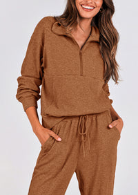 Two piece long sleeved half zip pullover sweatshirt, sports pants, casual set