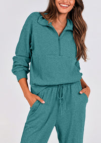 Two piece long sleeved half zip pullover sweatshirt, sports pants, casual set