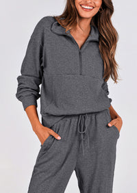 Two piece long sleeved half zip pullover sweatshirt, sports pants, casual set