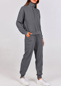 Two piece long sleeved half zip pullover sweatshirt, sports pants, casual set