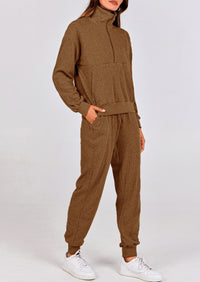 Two piece long sleeved half zip pullover sweatshirt, sports pants, casual set