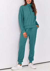 Two piece long sleeved half zip pullover sweatshirt, sports pants, casual set