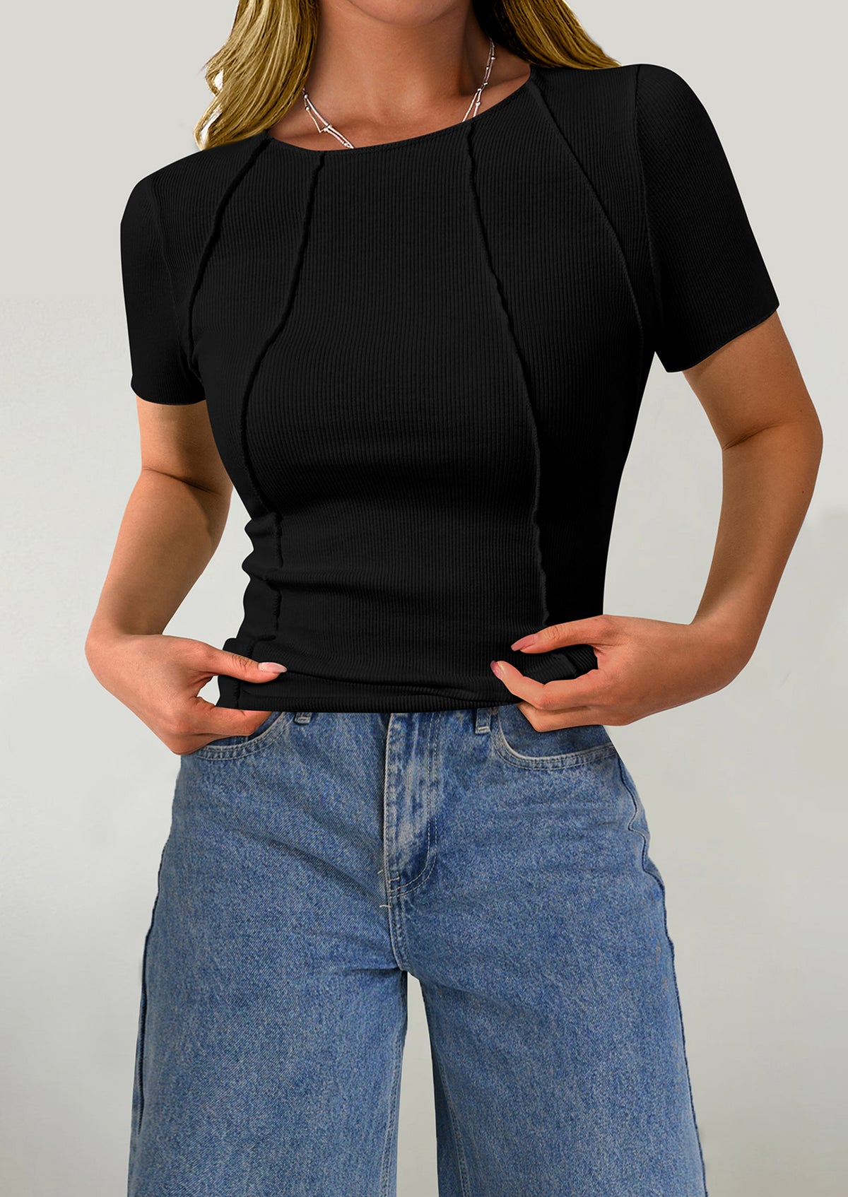 Short Sleeved Casual Round Neck Slim Fit T-Shirt