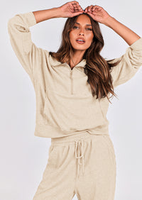 Two piece long sleeved half zip pullover sweatshirt, sports pants, casual set