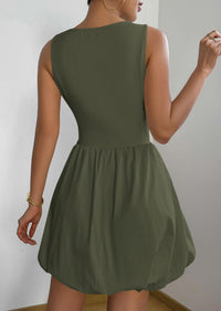 Casual Sleeveless Tank Mini Short Dress Crew Neck Bubble Dress with Pockets
