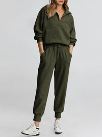 Two piece long sleeved half zip pullover sweatshirt, sports pants, casual set