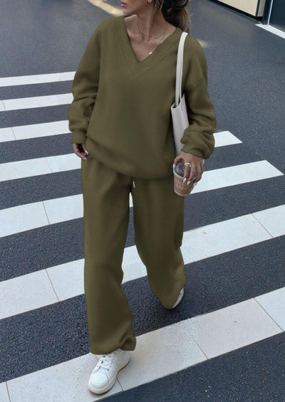 PRETTYGARDEN Casual Winter Two Piece Sets for Women V Neck Sweatshirt Loose Wide Leg Pants Tracksuit Knit Fall Outfits