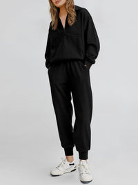 Two piece long sleeved half zip pullover sweatshirt, sports pants, casual set