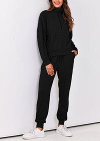 Two piece long sleeved half zip pullover sweatshirt, sports pants, casual set