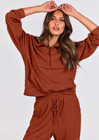 Two piece long sleeved half zip pullover sweatshirt, sports pants, casual set