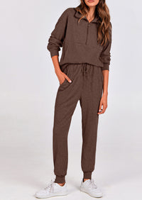 Two piece long sleeved half zip pullover sweatshirt, sports pants, casual set