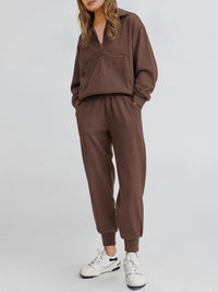 Two piece long sleeved half zip pullover sweatshirt, sports pants, casual set