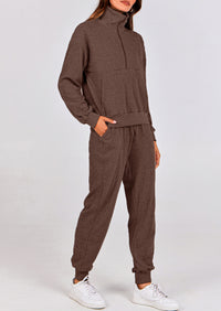 Two piece long sleeved half zip pullover sweatshirt, sports pants, casual set