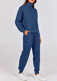 Two piece long sleeved half zip pullover sweatshirt, sports pants, casual set