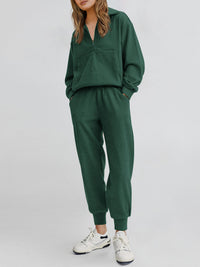 Two piece long sleeved half zip pullover sweatshirt, sports pants, casual set