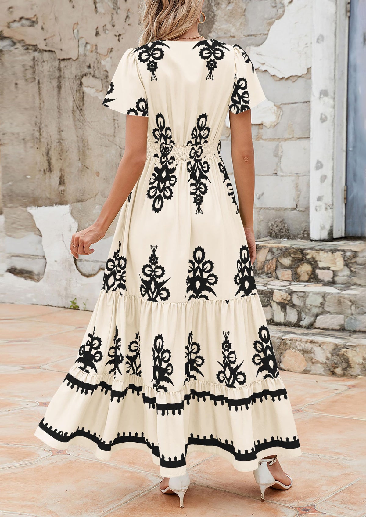 Casual V Neck Boho Flowy A-line Bell Sleeve Tiered Floral Maxi Dresses with Pocket