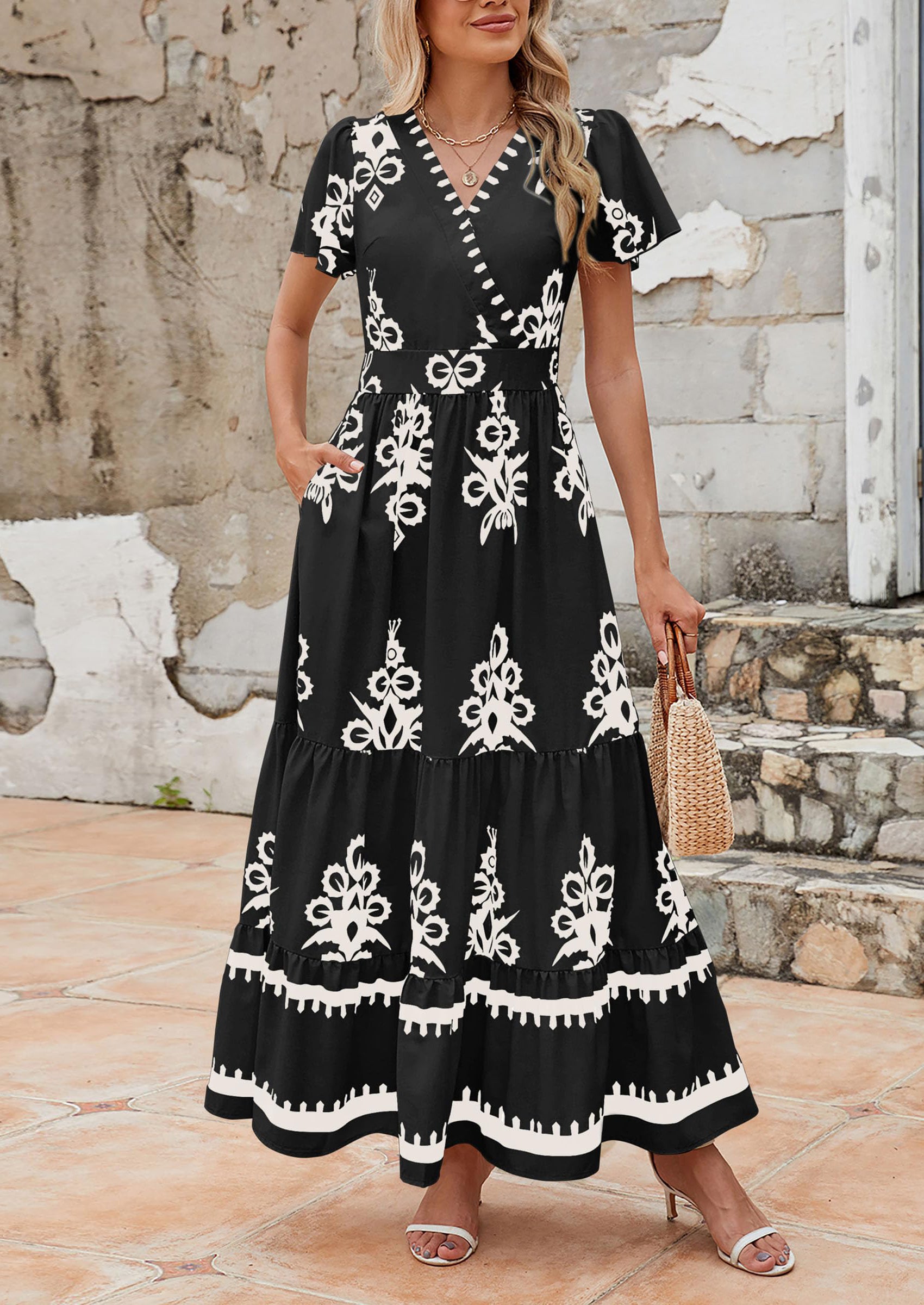 PRETTYGARDEN Floral Casual V neck Bohemian Maxi Dress with Pocket
