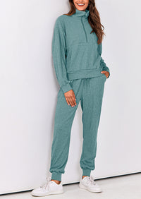 Two piece long sleeved half zip pullover sweatshirt, sports pants, casual set