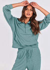 Two piece long sleeved half zip pullover sweatshirt, sports pants, casual set