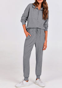 Two piece long sleeved half zip pullover sweatshirt, sports pants, casual set
