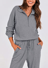 Two piece long sleeved half zip pullover sweatshirt, sports pants, casual set