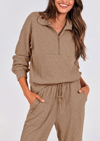 Two piece long sleeved half zip pullover sweatshirt, sports pants, casual set