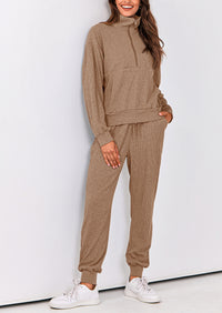 Two piece long sleeved half zip pullover sweatshirt, sports pants, casual set
