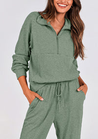 Two piece long sleeved half zip pullover sweatshirt, sports pants, casual set