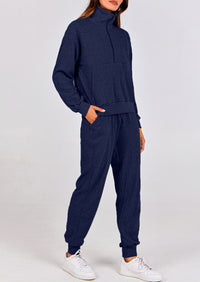 Two piece long sleeved half zip pullover sweatshirt, sports pants, casual set
