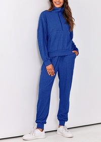 Two piece long sleeved half zip pullover sweatshirt, sports pants, casual set