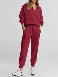 Two piece long sleeved half zip pullover sweatshirt, sports pants, casual set