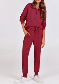 Two piece long sleeved half zip pullover sweatshirt, sports pants, casual set