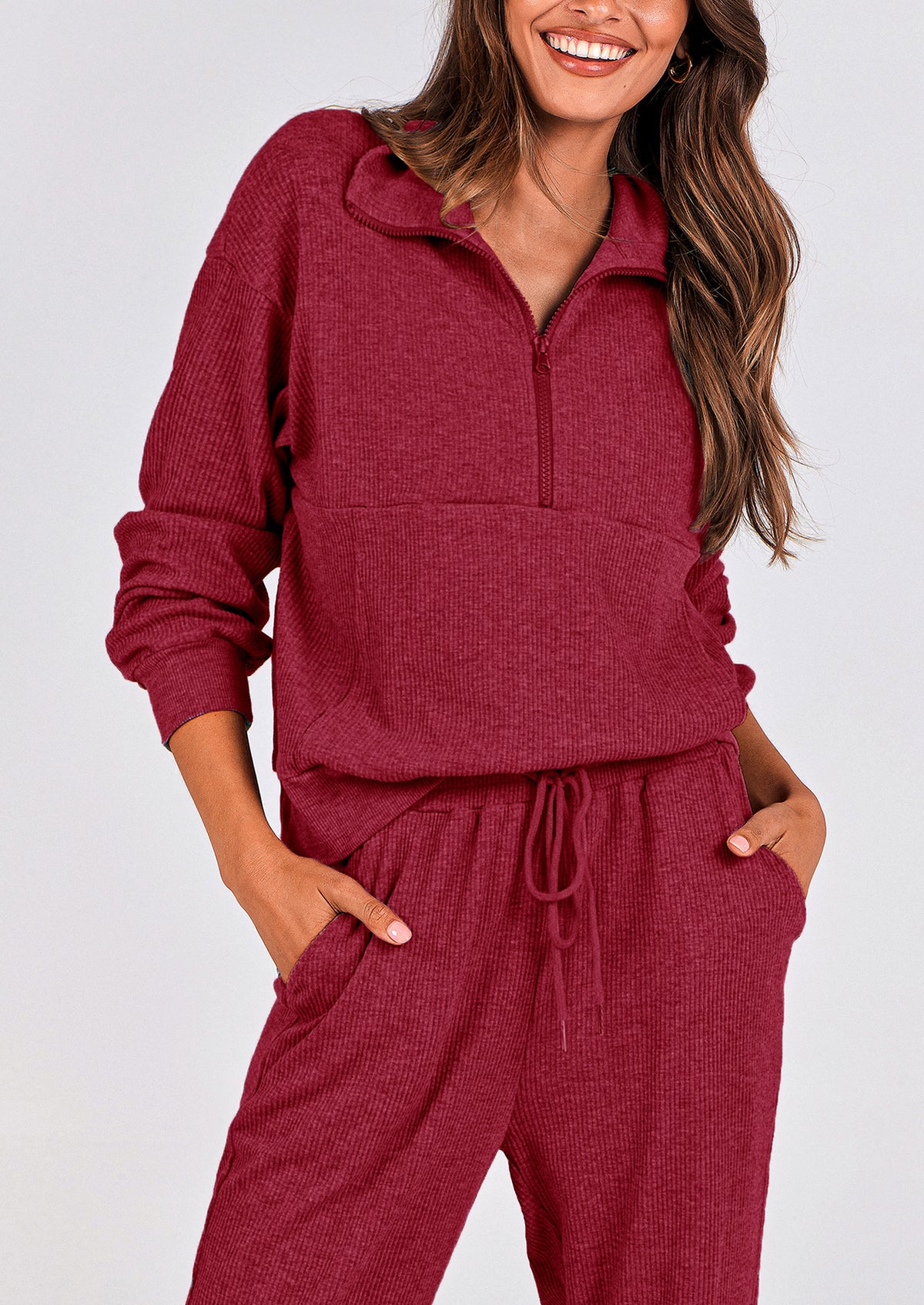 Two piece long sleeved half zip pullover sweatshirt, sports pants, casual set